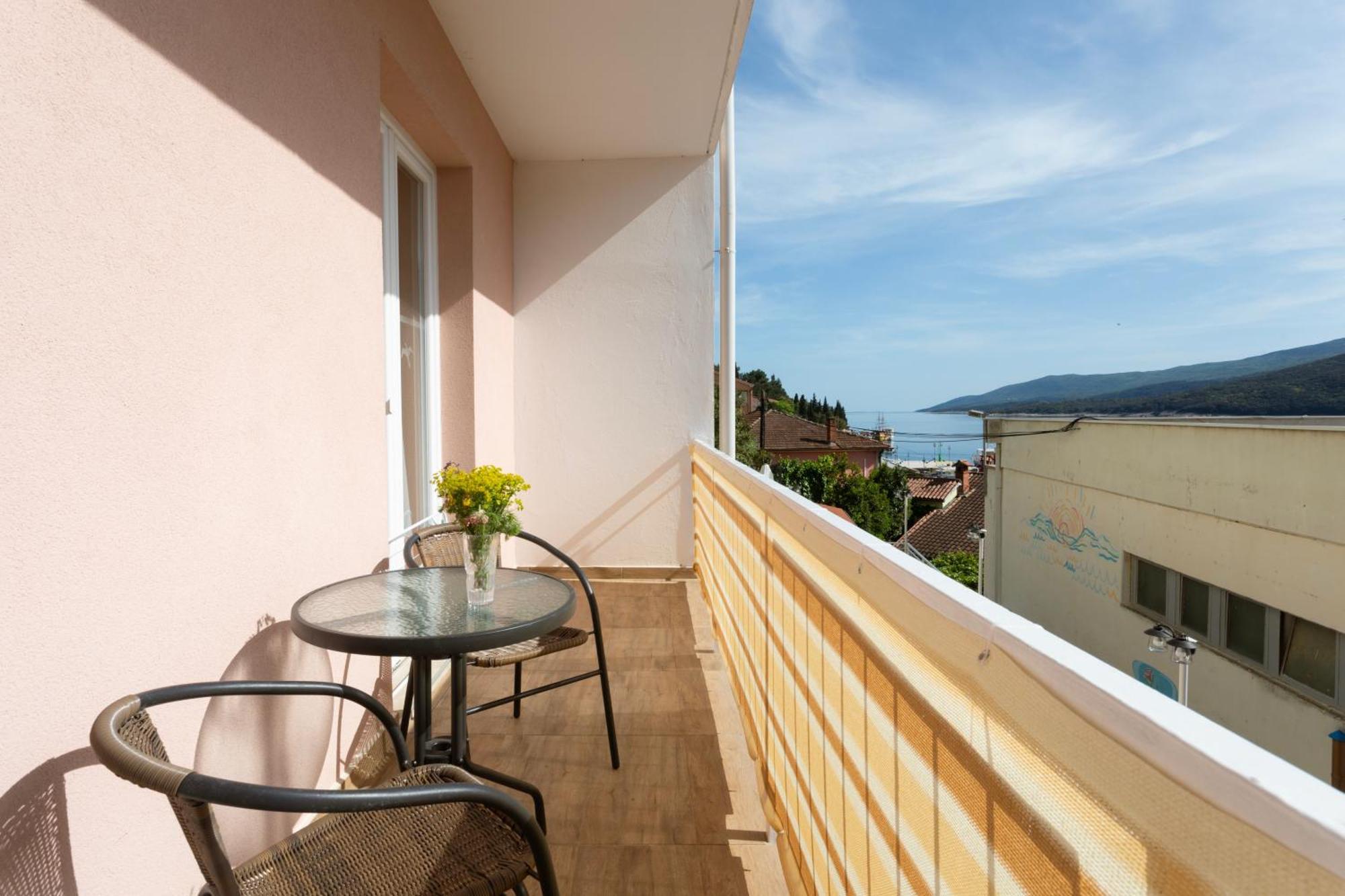 Apartments Galeb Rabac Exteriér fotografie